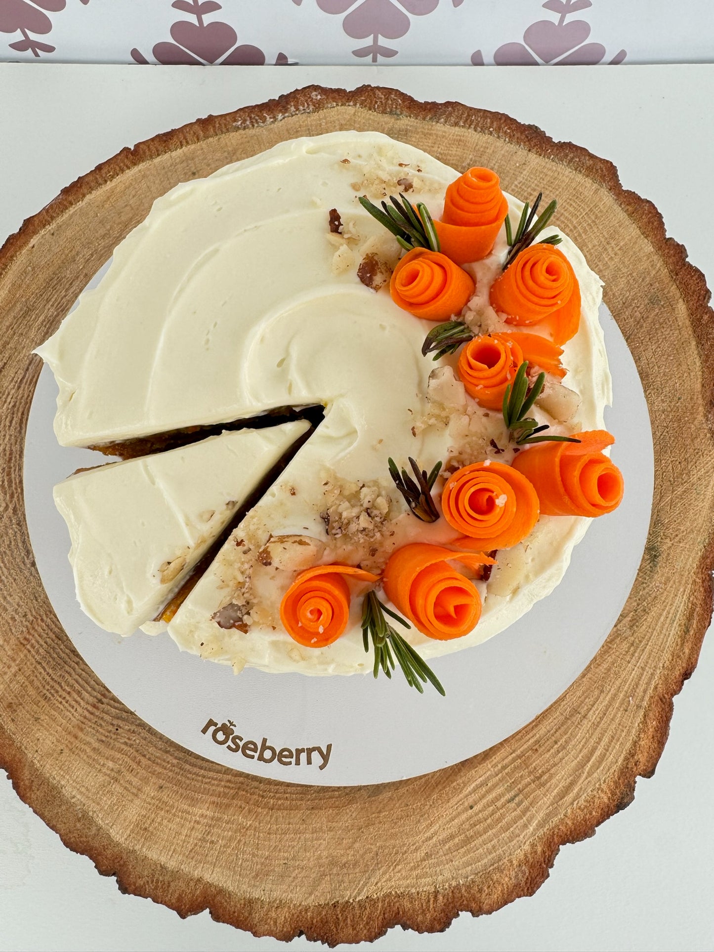 Carrot & cream cheese frosting Cake